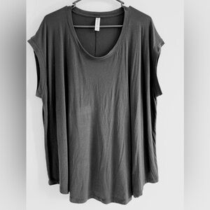 Athleta Black Cap Sleeve T-Shirt Size 1X XL EUC